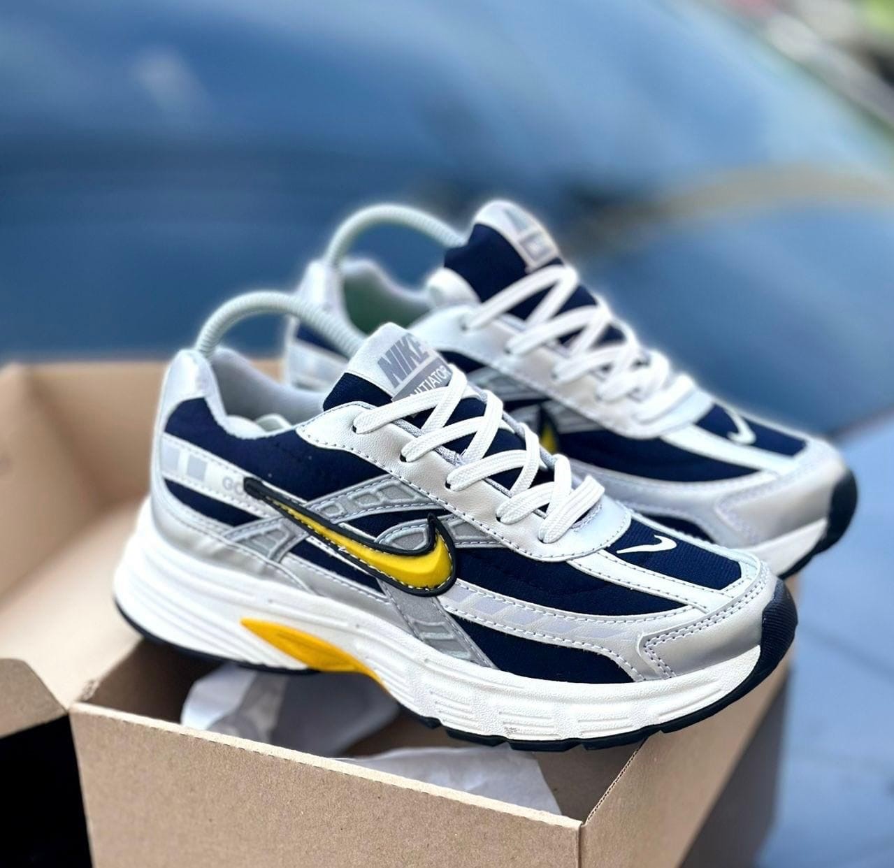 Tenis Nike Initiator Azul Amarillo